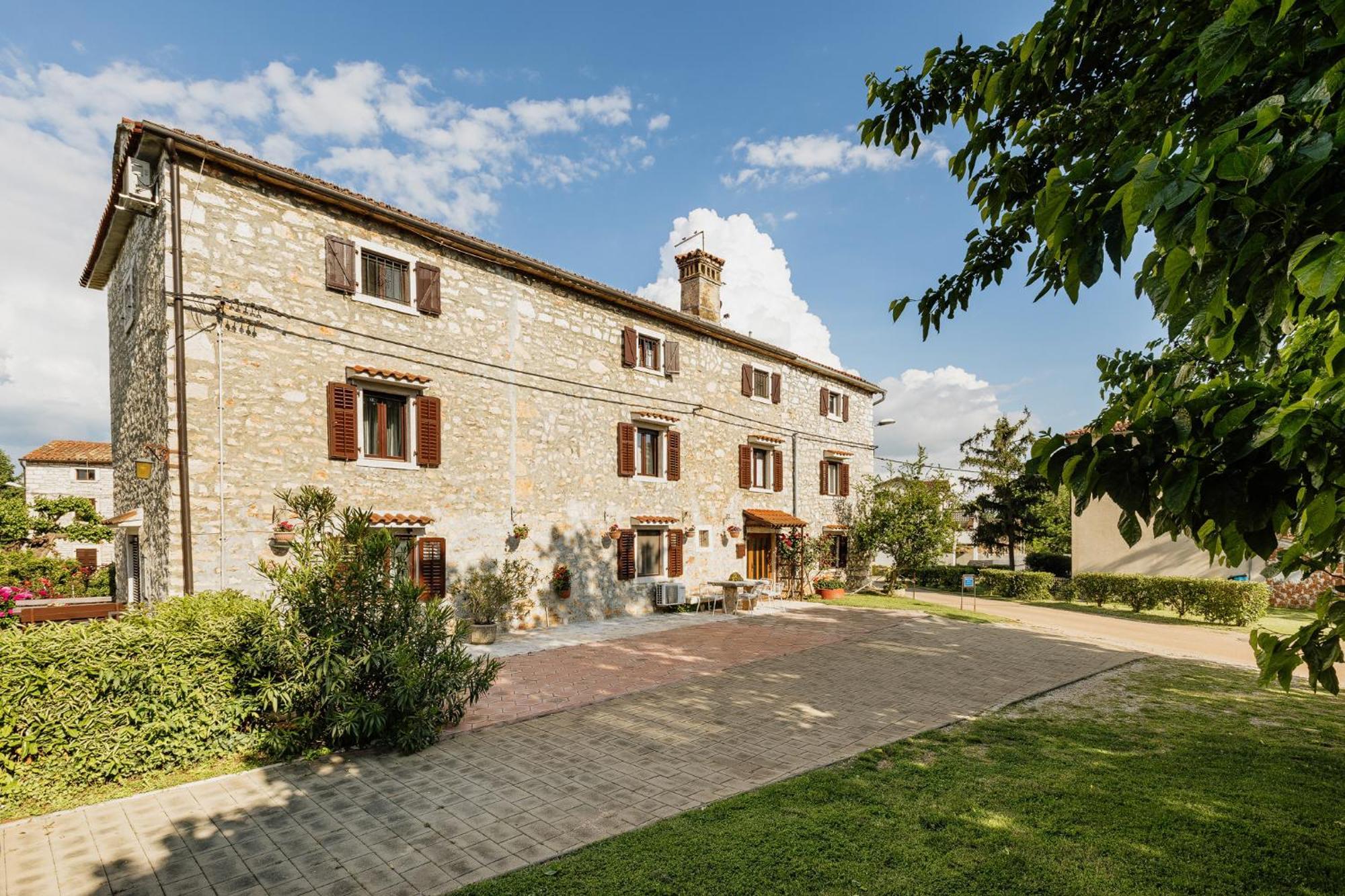 Apartments Mirna Stress Free Babici Exterior foto